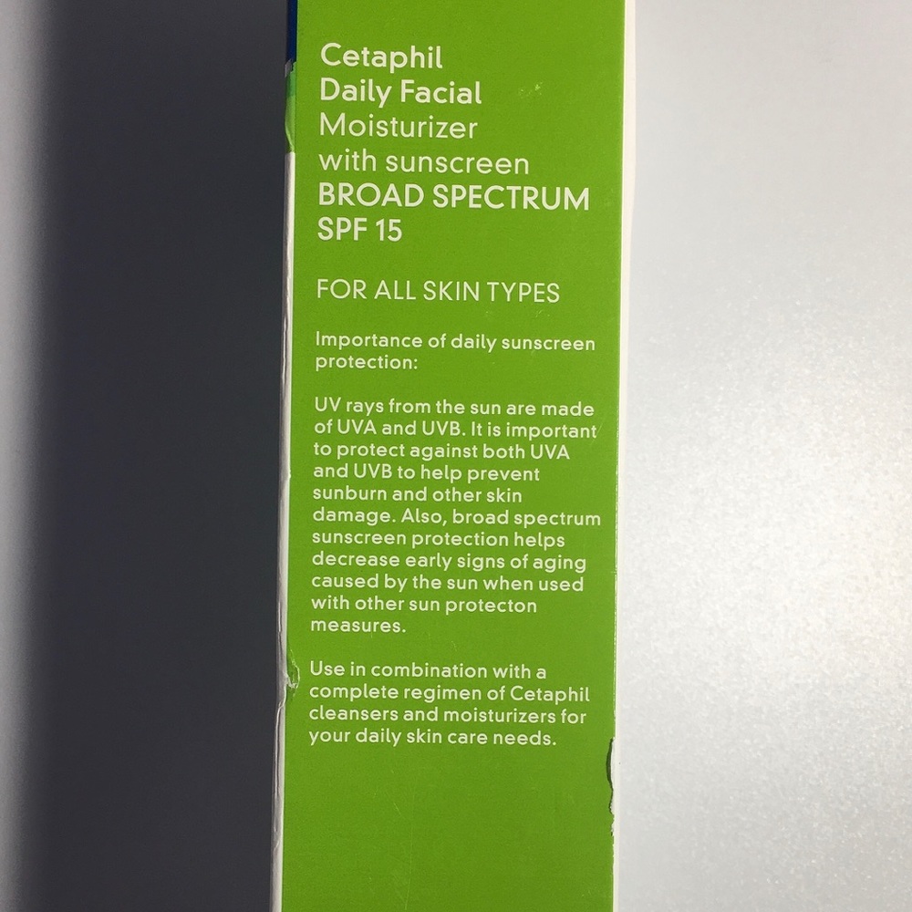 Cetaphil daily facial moisturizer with sunscreen - Picture 4 of 5